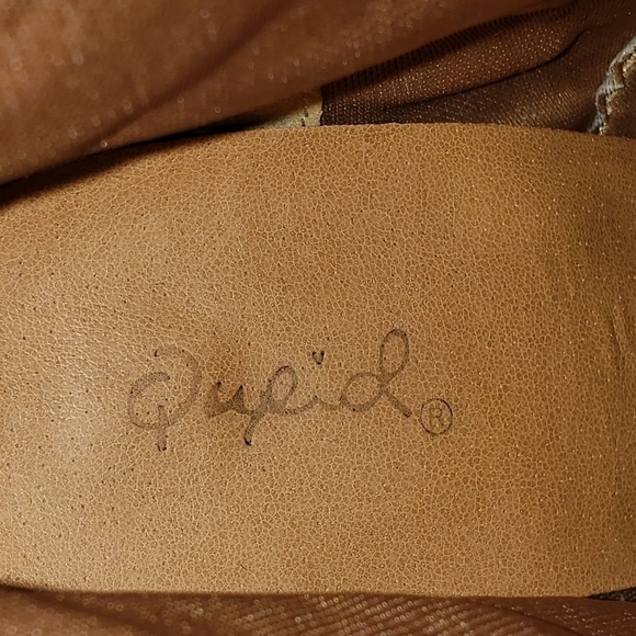 Qupid Black Round Closed Toe Studded Booties - Picture 9 of 12